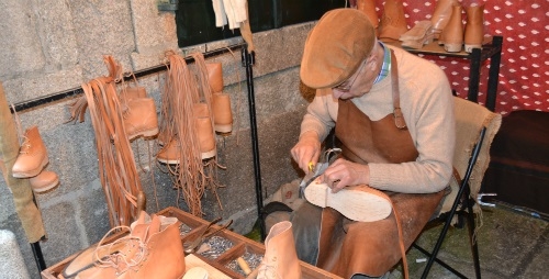 El Consell Aprueba La Concesion De 15 Nuevas Cartas Acreditativas De Oficios Artesanos