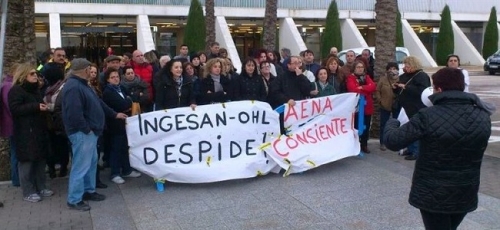 El personal de limpieza de OHL se concentra en Son Sant Joan por los 'despidos traicioneros'
