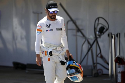 Rosberg vence en casa, Alonso abandona y Sainz acaba décimo