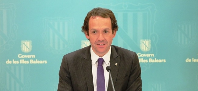 El Govern se personará como acusación particular contra los establecimientos precintados por explotación