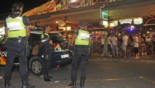 Cort afirma que contratarán entre 20 y 30 agentes más para vigilar la zona de Playa de Palma