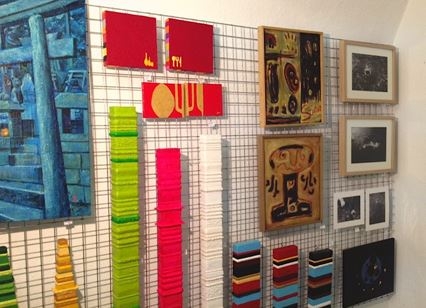 Una exposición colectiva con artistas de Manacor 
abre el Dues Tintes Espai d’Art
