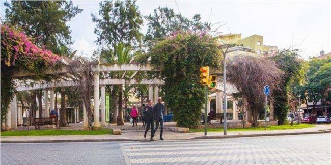 La reparación del pavimento de la plaza de las columnas provocará cortes de tráfico durante un mes