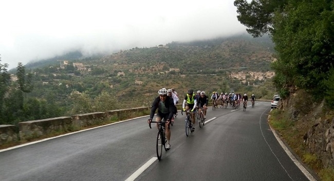 El corte de carreteras por la Mallorca 312 provoca importantes retenciones