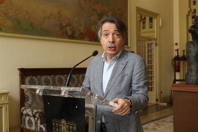 Pericay: La obligación de March es investigar la denuncia del libro de 1º de Bachillerato de Anaya