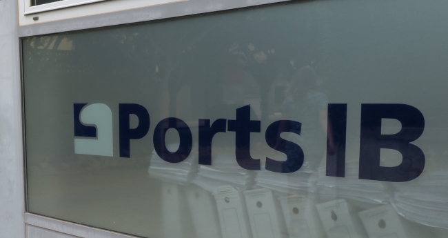 Ports IB cede un espacio en el Ayuntamiento de Sant Antoni para abrir una nueva oficina de Policía Local y Guardia Civil en la zona Portuaria