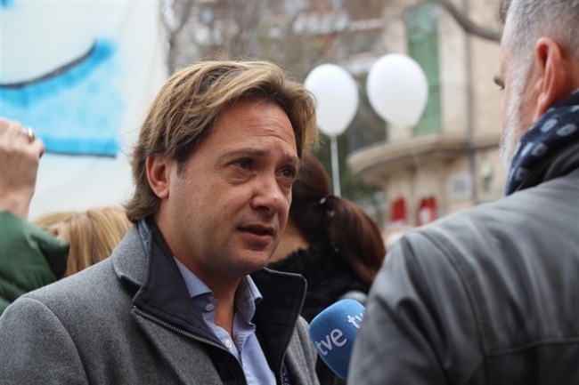 Actúa-Vox denuncia el decreto por el cual los abogados tengan que hablar catalán en los juicios