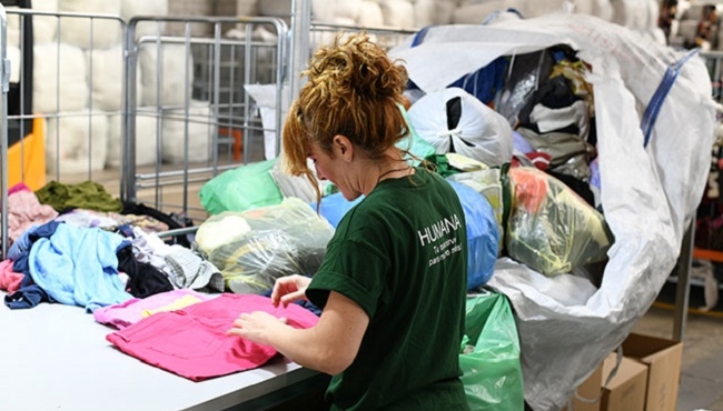 Humana recupera 329 tones de tèxtil usat a Balears 
per a donar-les una finalitat social