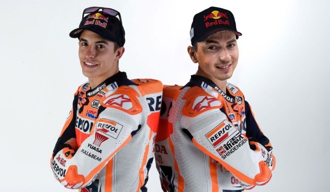 Lorenzo y Márquez se caen en la tercera tanda libre 