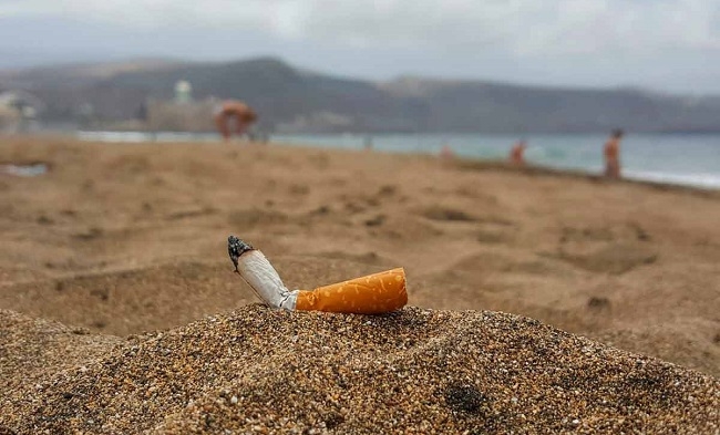 Las Illes Balears tendrán este año 28 playas sin humo 