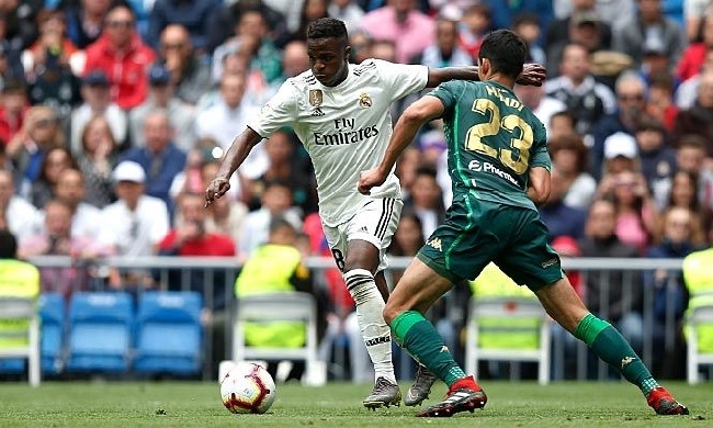 Victoria del Betis en el Bernabéu