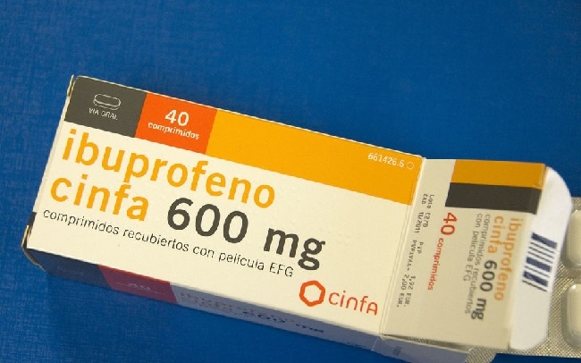 El ibuprofeno y un gran número de medicamentos bajan de precio