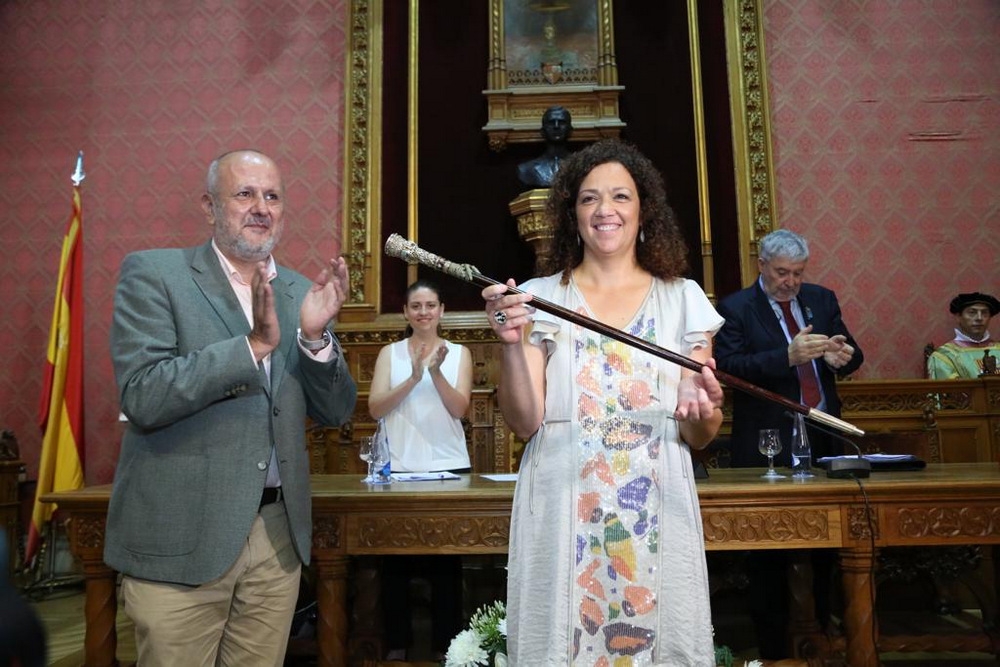 Catalina Cladera es investida presidenta del Consell de Mallorca