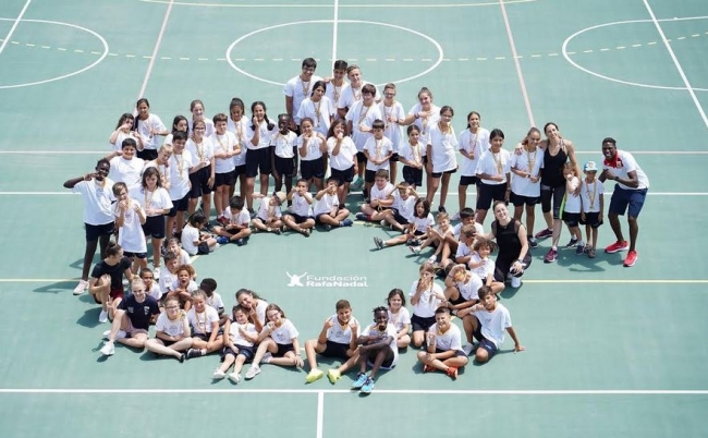 Deportistas olímpicos y menores vulnerables, juntos de la mano de la Fundación Rafa Nadal y Telefónica
