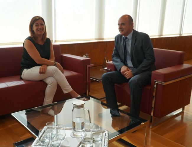Primera reunión institucional entre la presidenta del Govern y el presidente del Consell Insular d’Eivissa
