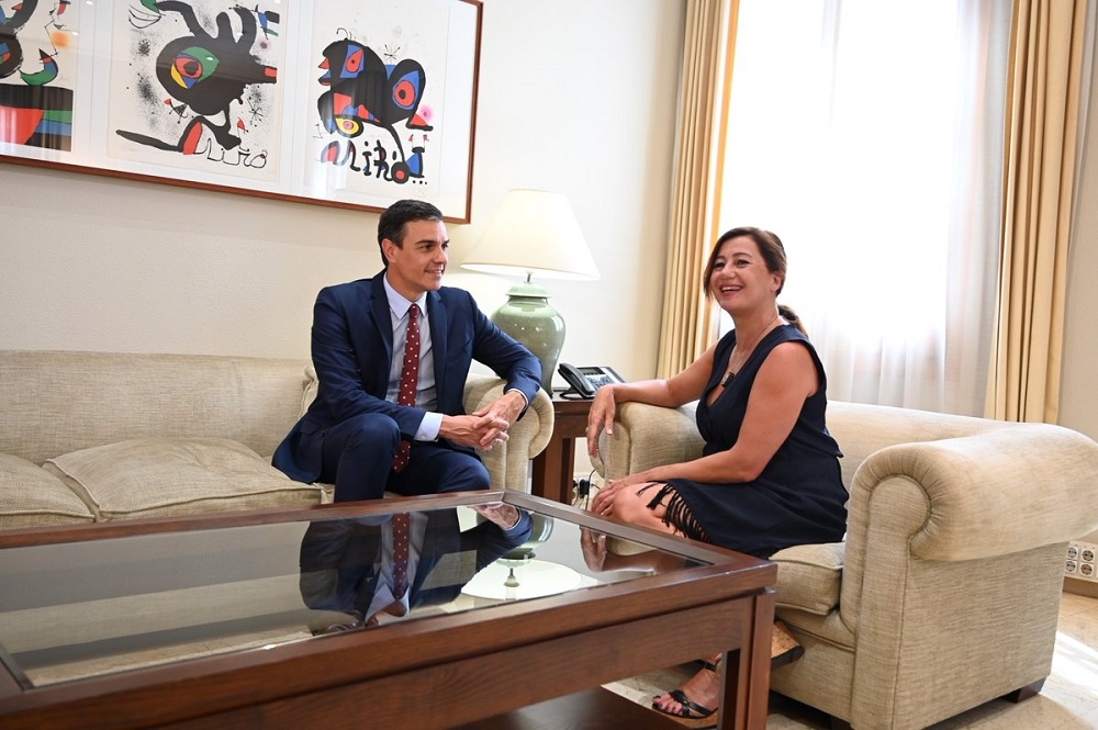 Armengol pide a Pedro Sánchez una financiación más justa para las Islas