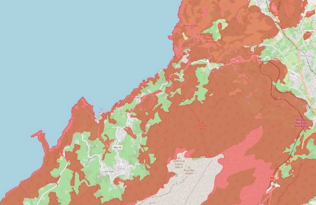 Se intensificará la vigilancia en Llucalcari-Cala Deià para frenar posibles acampadas no autorizadas