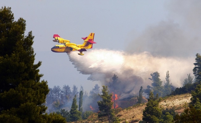 Autorizada la contratación del servicio de medios aéreos para la lucha contra los incendios forestales