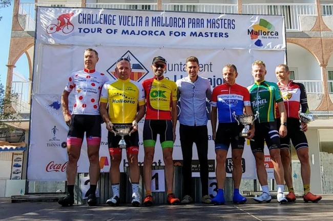 El polaco Slawomi Chanowski y Antonio Mateos del CEME, primeros lideres de la XXII Challenge Vuelta a Mallorca para Masters 