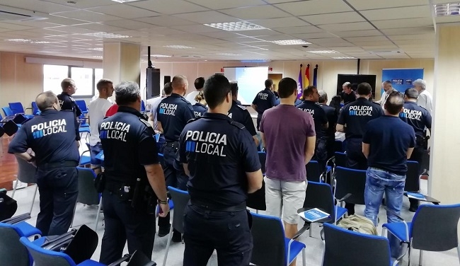 Veintitrés agentes de policía local se forman para mejorar la atención a las víctimas de violencia machista