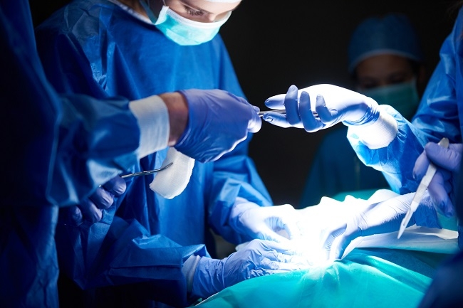 Las operaciones quirúrgicas programadas en los hospitales públicos de Baleares aumentan en 615 en el primer mes del año 