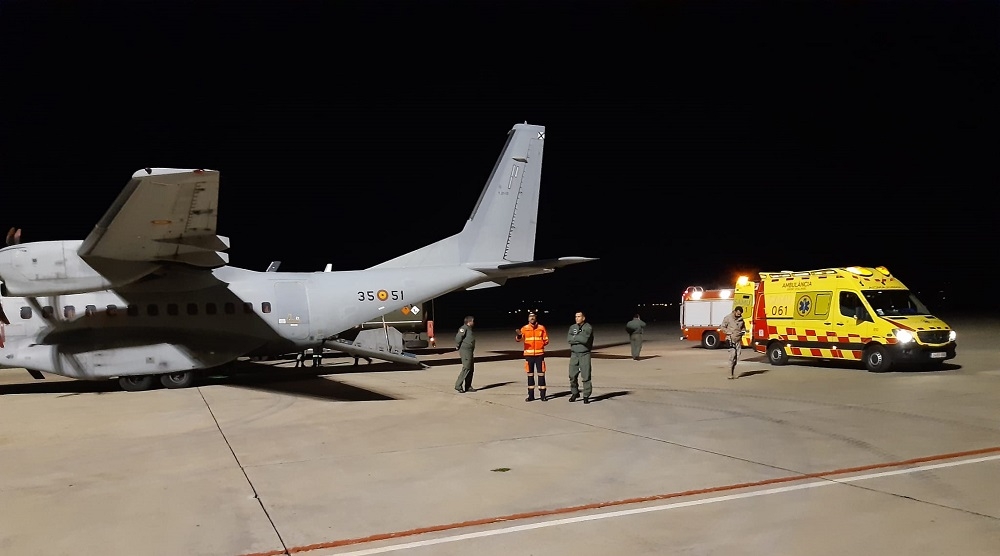 El SAMU 061 coordina el segundo traslado en avión de una paciente con oxigenación extracorpórea en 1 semana