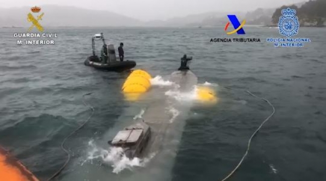 Interceptado en la costa gallega el primer “narcosubmarino” detectado en Europa