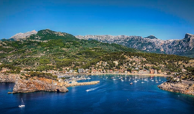 Encuentran un cadáver flotando en aguas del Puerto de Sóller
