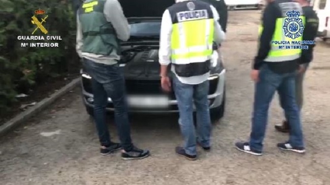 Desarticulada una organización por estafa en la compraventa de vehículos de lujo procedentes de Alemania