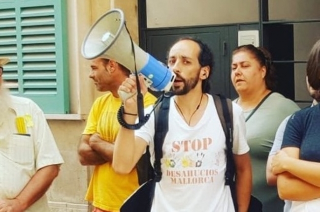 El portavoz de Stop Desahucios detenido en una protesta contra un desahucio