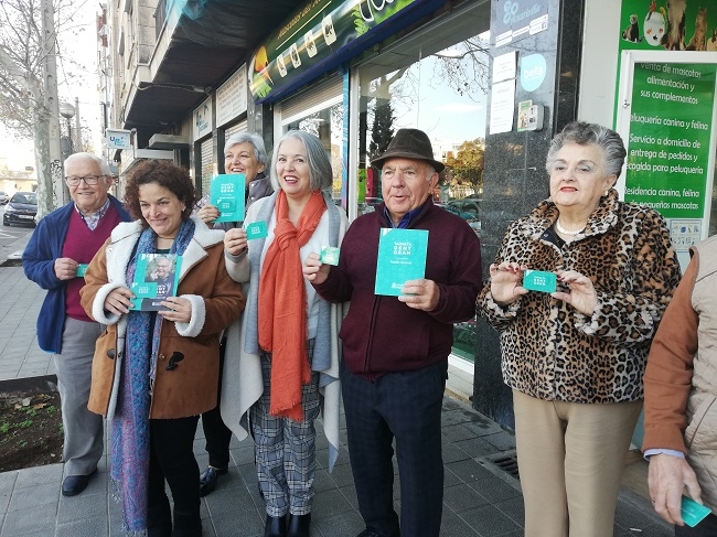 La Targeta Gent Gran empieza a funcionar con más de 240 comercios adheridos