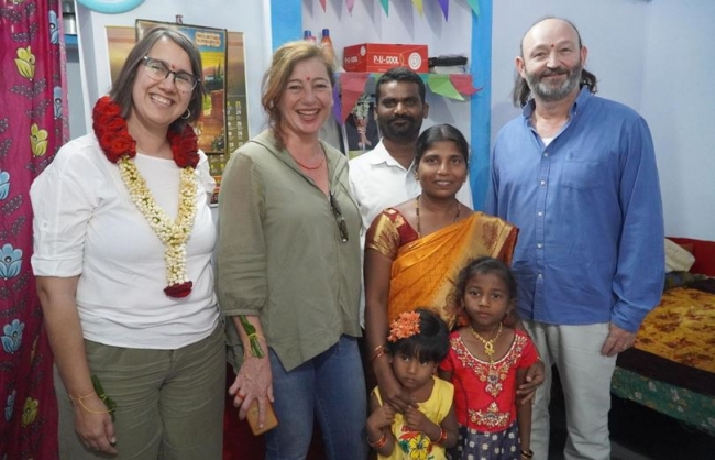 Armengol inaugura en Anantapur una colonia de 78 viviendas financiada por el Govern