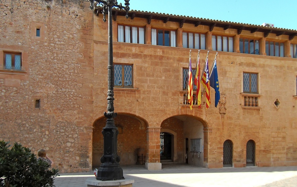 PSIB: 'PP y VOX amparan el urbanismo a la carta y permite la legalización exprés del Polígono Industrial de Campos'