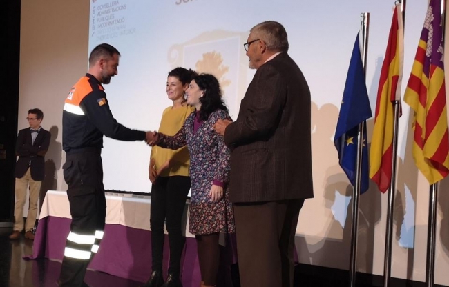 20 agentes y voluntarios de Mallorca reciben la Cruz al Mérito Policial