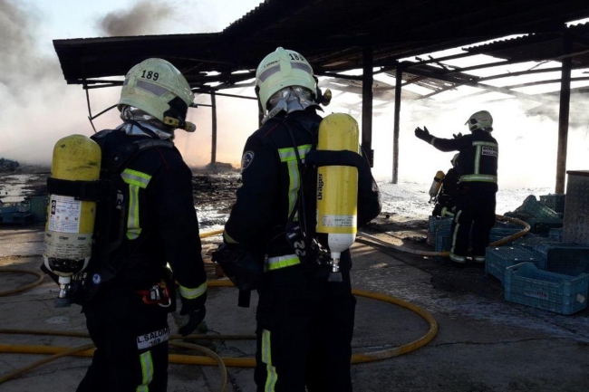 Los Bombers de Mallorca hacen una serie de recomendaciones a la hora de encender foguerons o de participar en correfocs