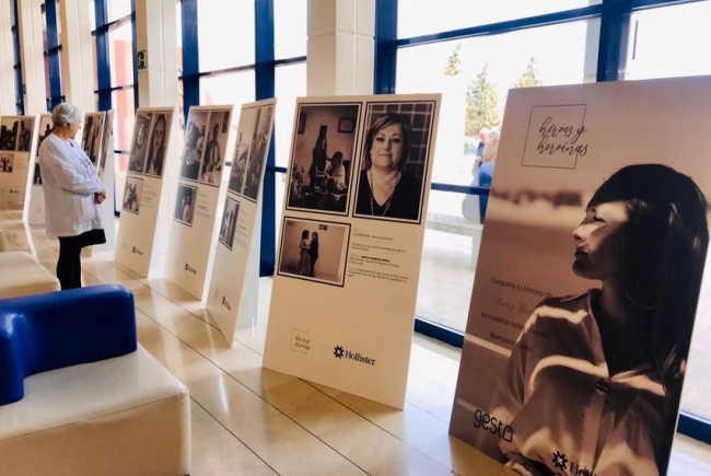 El Hospital Comarcal de Inca homenajea a los pacientes ostomizados con la exposición «Héroes y Heroínas»