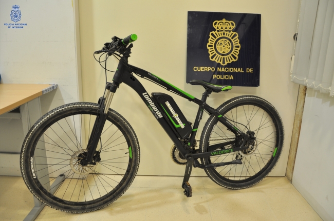 La policía Nacional de Manacor detiene a un hombre por robar una bicicleta e intentar venderla por internet