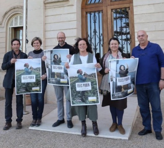 El sector agrario y pesquero de las Baleares protagonizan una colgada de carteles reivindicativa para el 8M