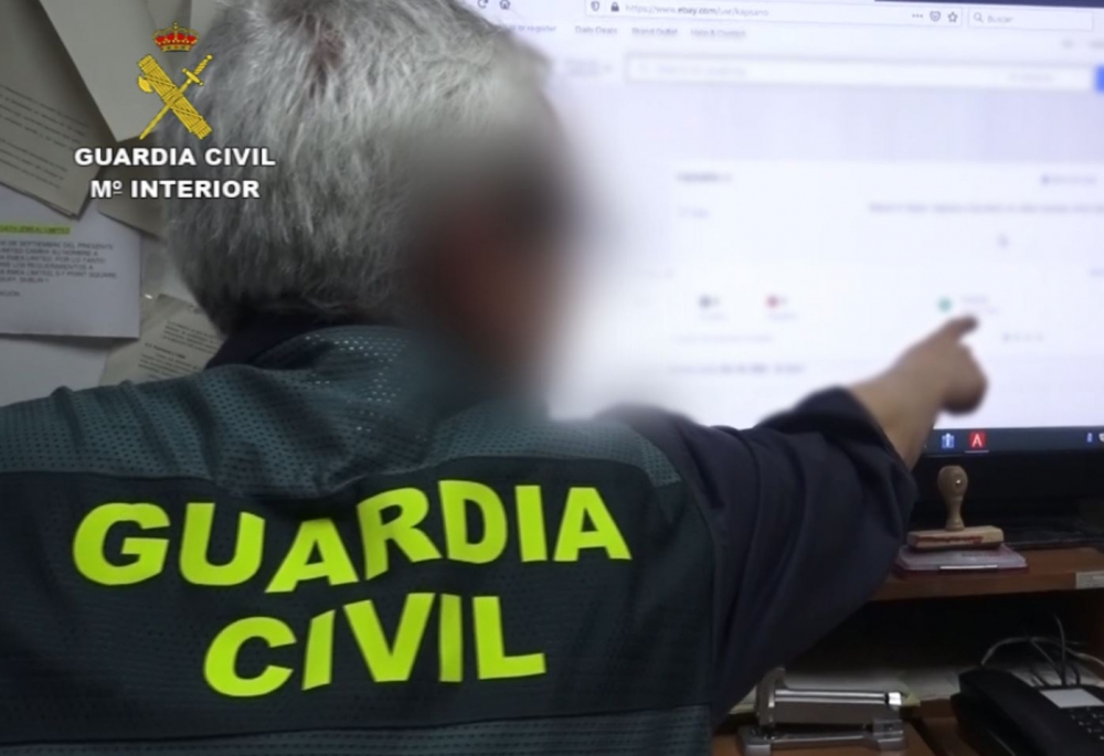 Tres detenidos por estafar casi 100.000 euros en compras por internet fraudulentas