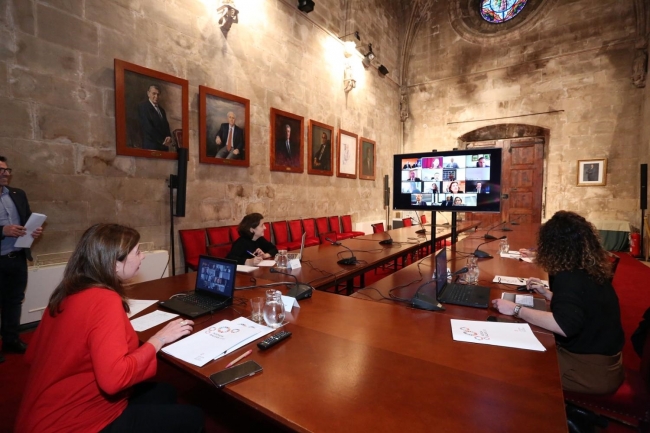 El Govern pide a las entidades financieras que faciliten liquidez a empresas, trabajadores, autónomos y familias