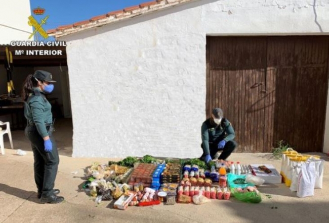 La Guardia Civil localiza en un vehículo 100 kilos de carne no apta para el consumo humano