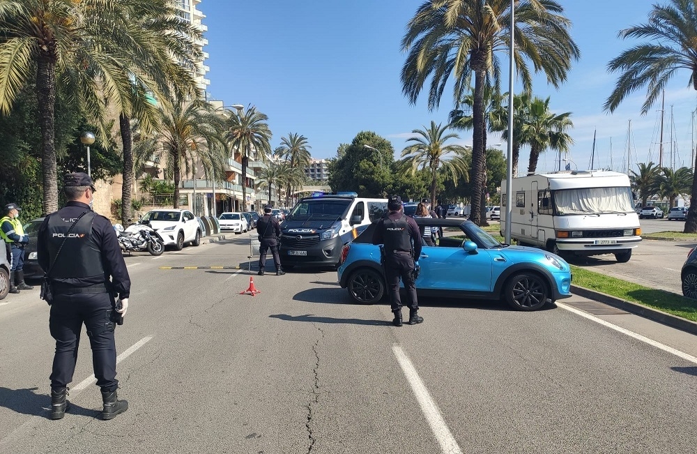 Trece detenidos en Mallorca y Eivissa por desobediencia