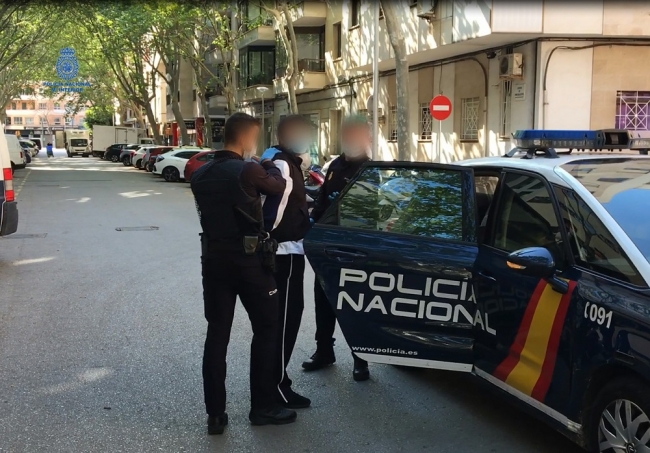 La Policía Nacional de Palma detiene a un hombre por cinco atracos con arma blanca