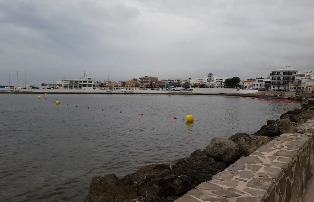 Palma empieza a renovar el muro de Cala Gamba 