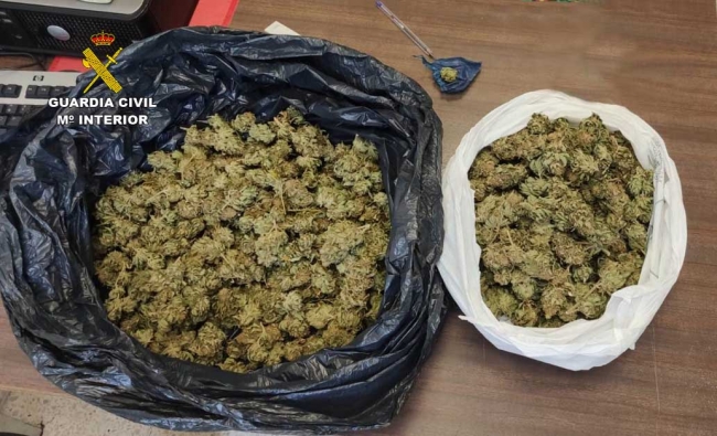 La Guardia Civil continúa llevando a cabo detenciones por delitos contra la salud pública