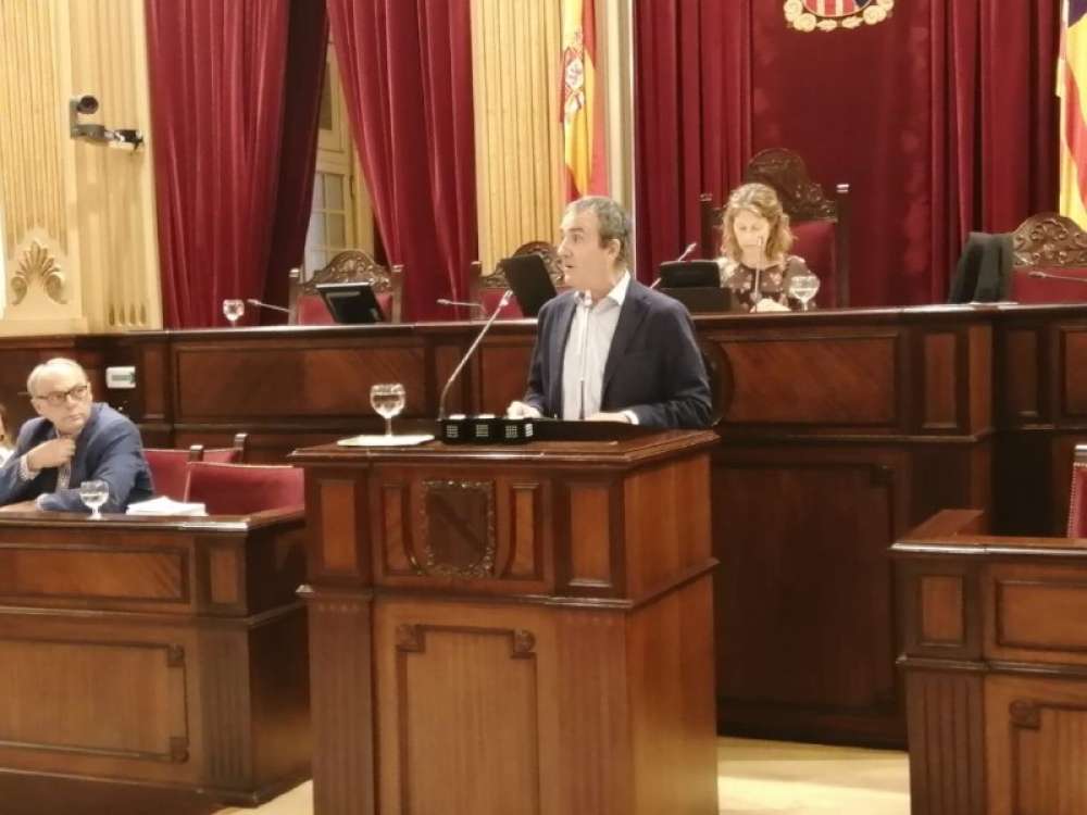 Yllanes anuncia ayudas para reactivar el sector industrial y el comercio