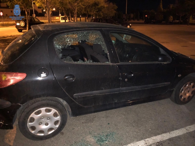 La Policía Nacional detiene a un hombre por múltiples robos con fuerza en el interior de vehículos