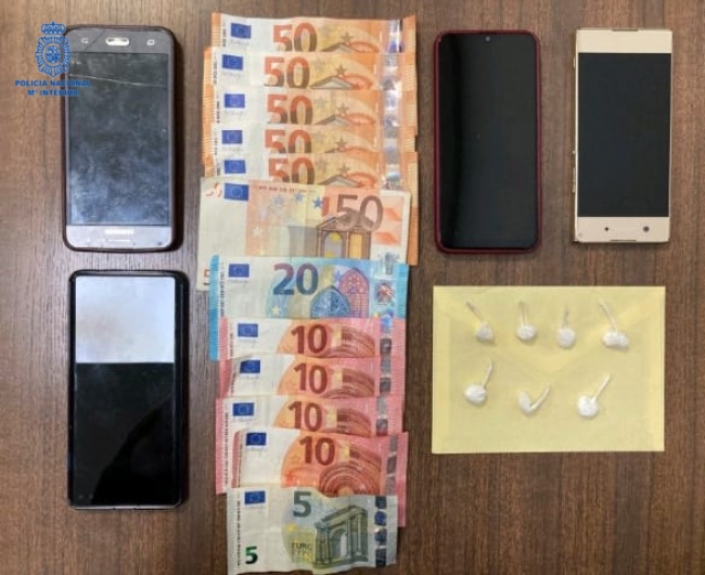 Dos detenidas con siete papelinas en un control policial