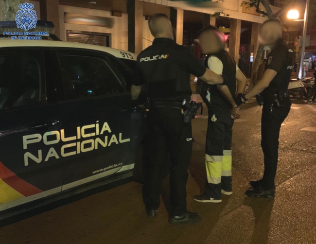 La Policía Nacional de Palma detiene a un hombre por un delito de amenazas