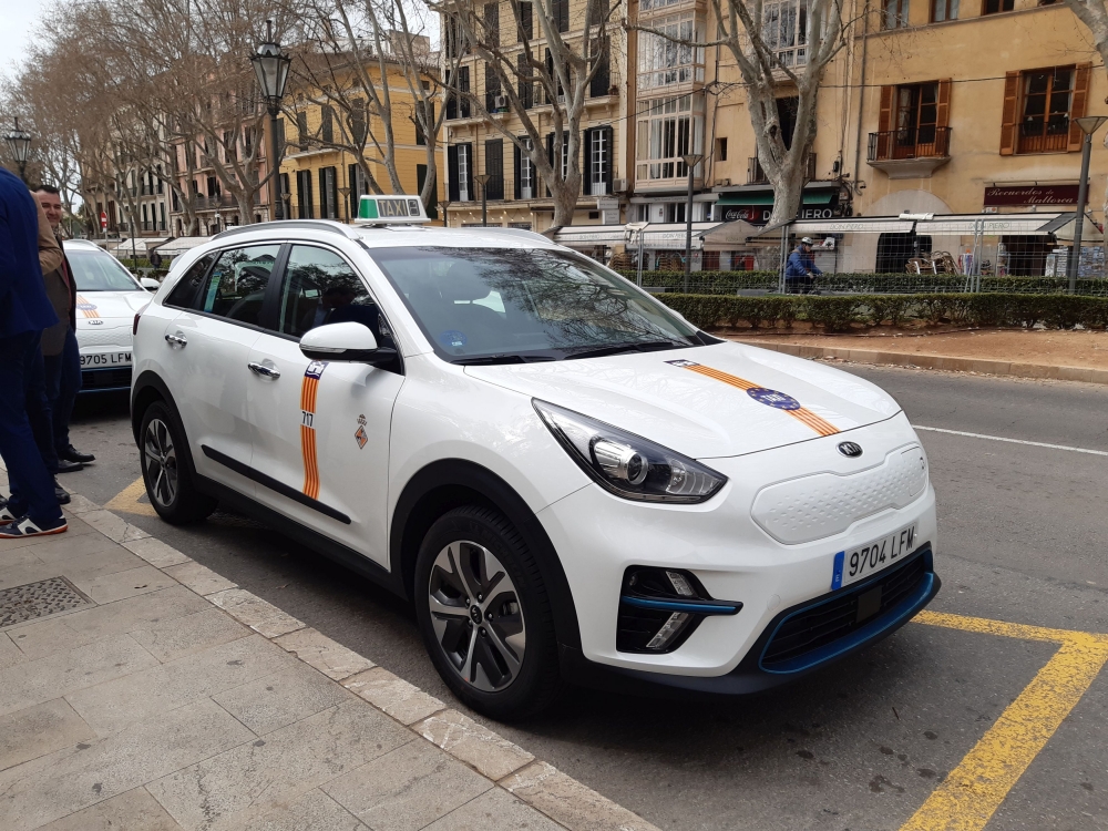 Palma autoriza la instalación de mamparas en los taxis